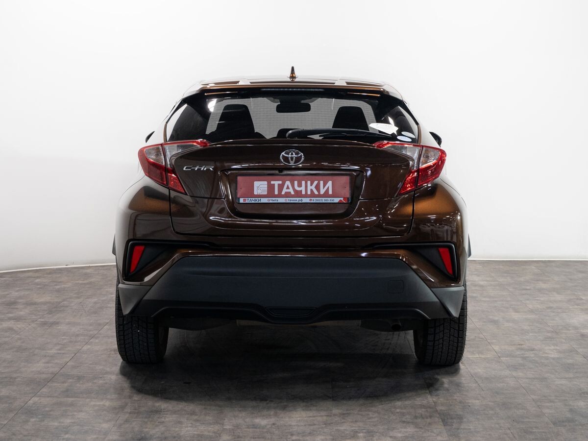 Toyota C-HR 2017 - фото автомобиля