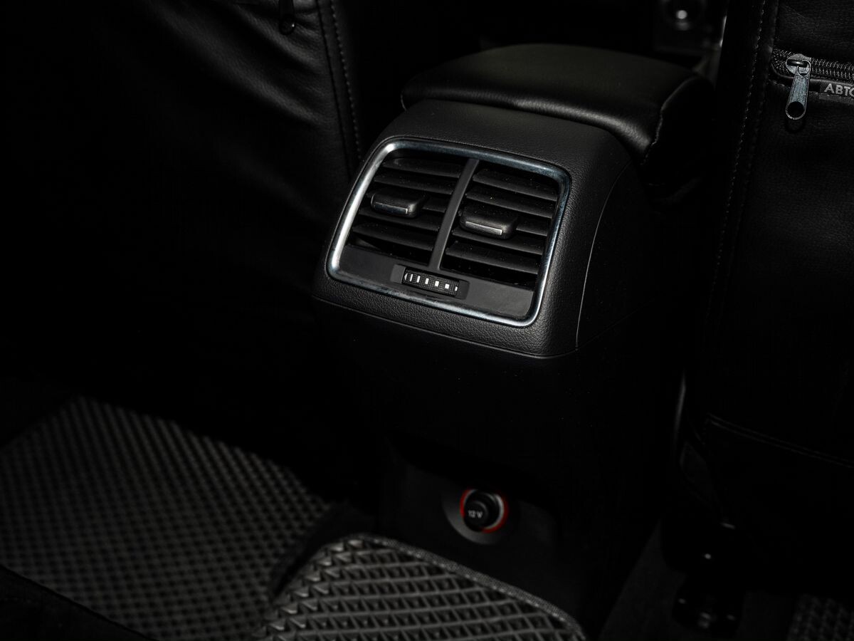Audi Q3 2014 - фото автомобиля