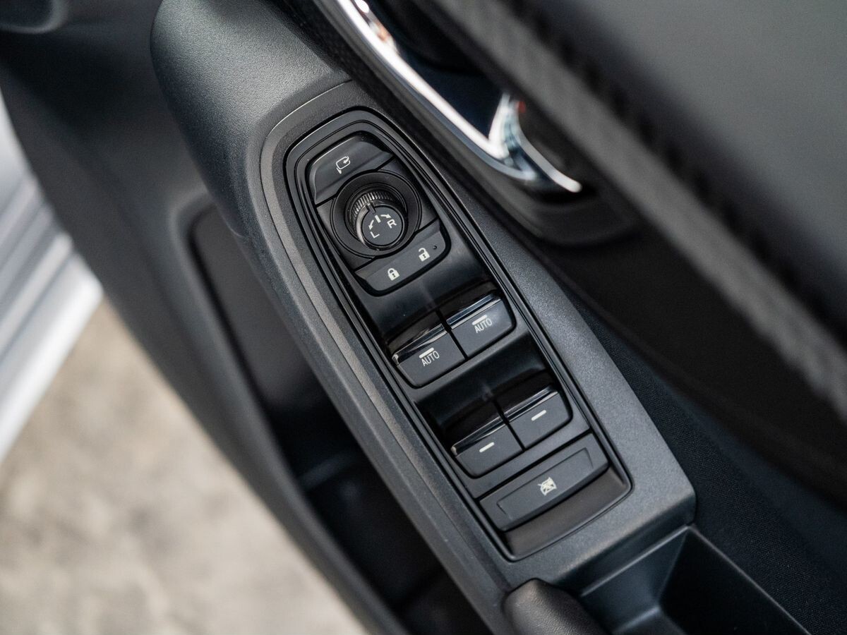 Subaru Impreza 2019 - фото автомобиля