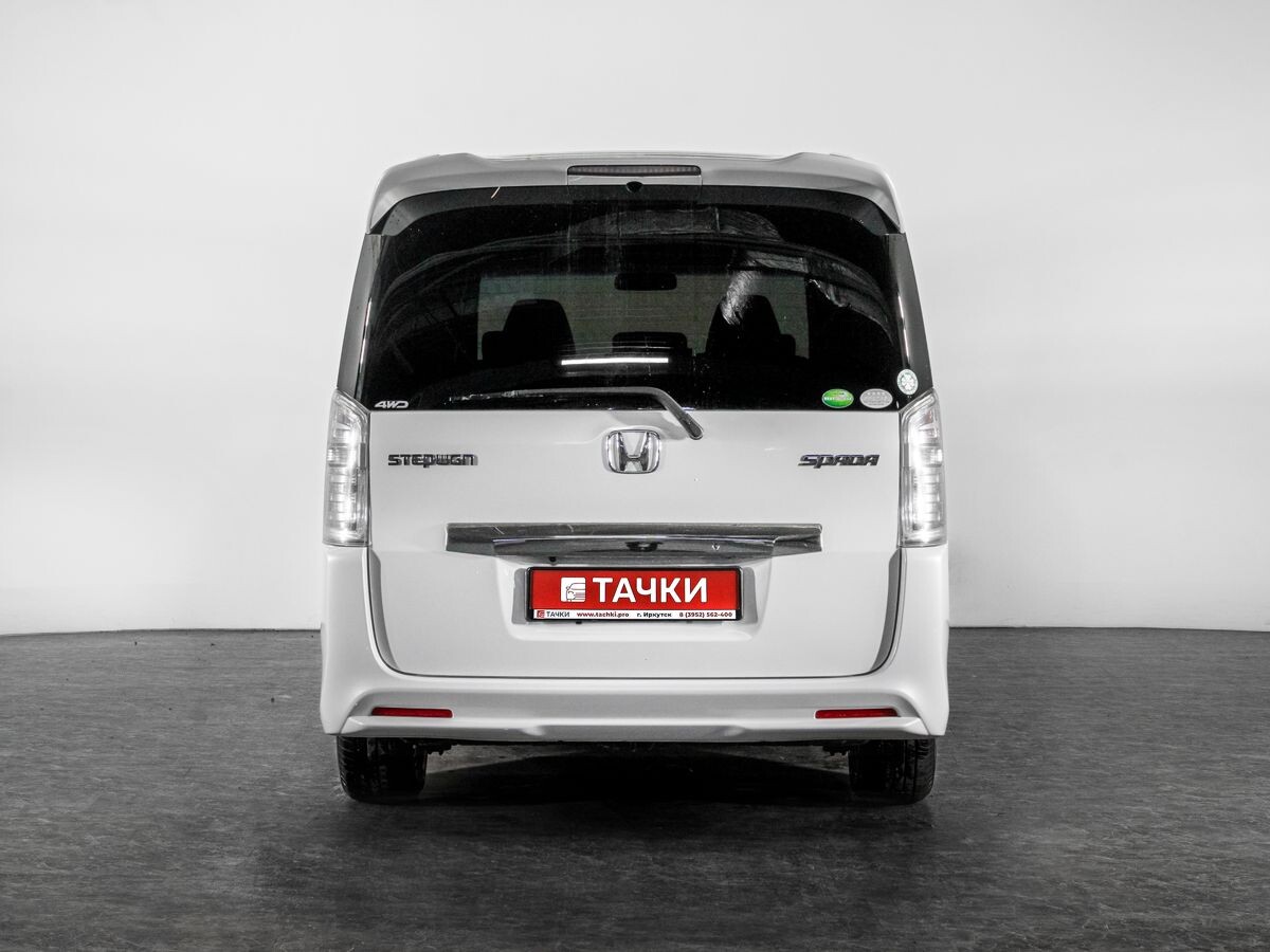 Honda Stepwgn 2012 - фото автомобиля