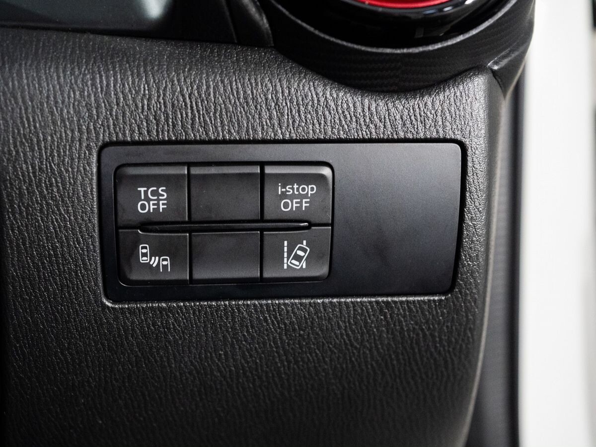 Mazda CX-3 2015 - фото автомобиля