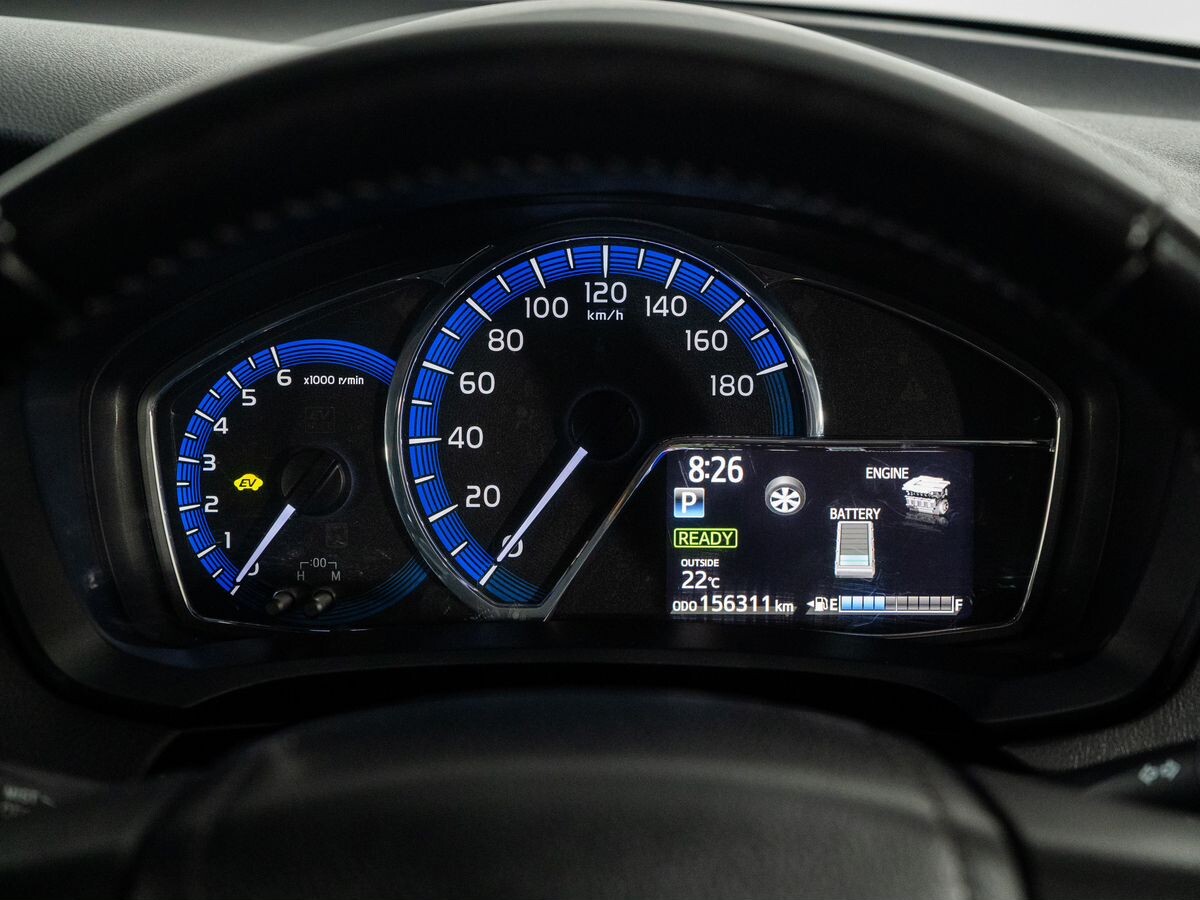 Toyota Corolla Fielder 2015 - фото автомобиля
