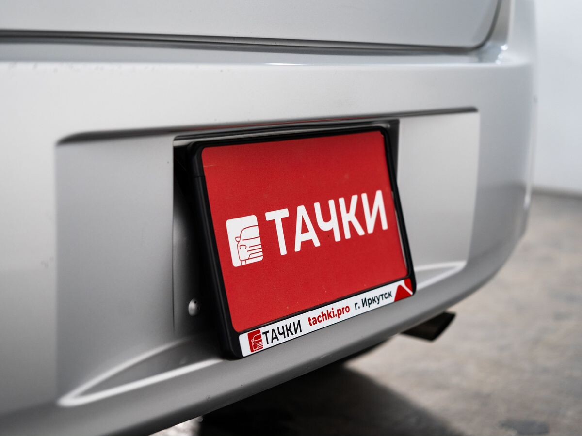 Toyota Spade 2013 - фото автомобиля