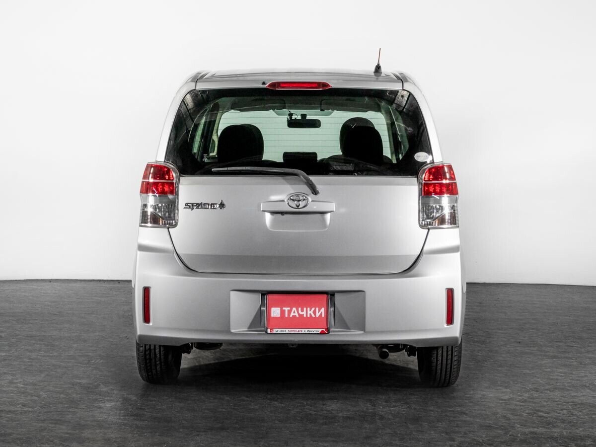Toyota Spade 2013 - фото автомобиля