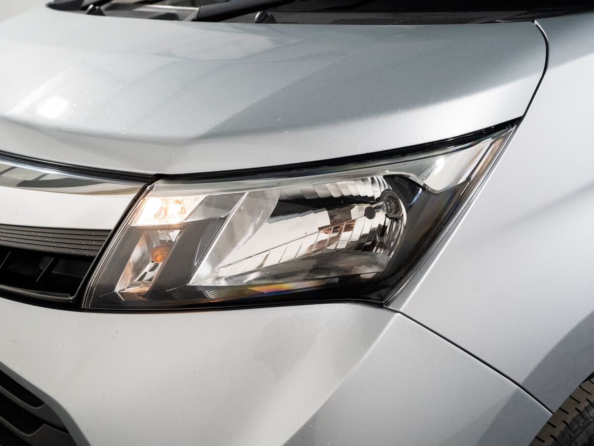 Toyota Tank 2017 - фото автомобиля
