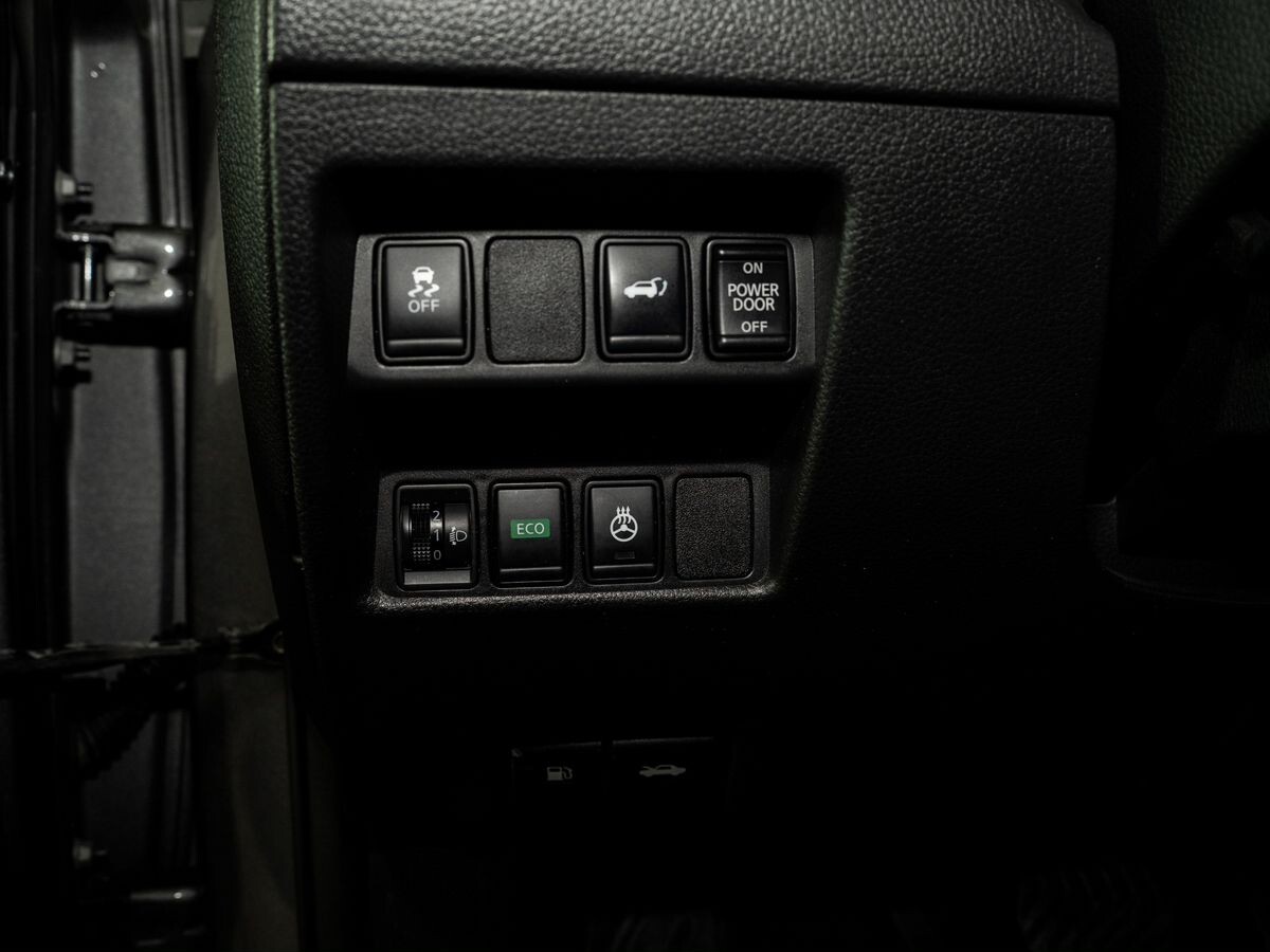 Nissan X-Trail 2018 - фото автомобиля