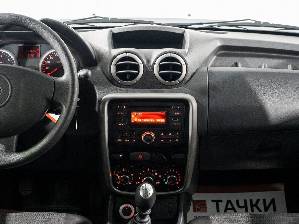Renault Duster 2014 - фото автомобиля