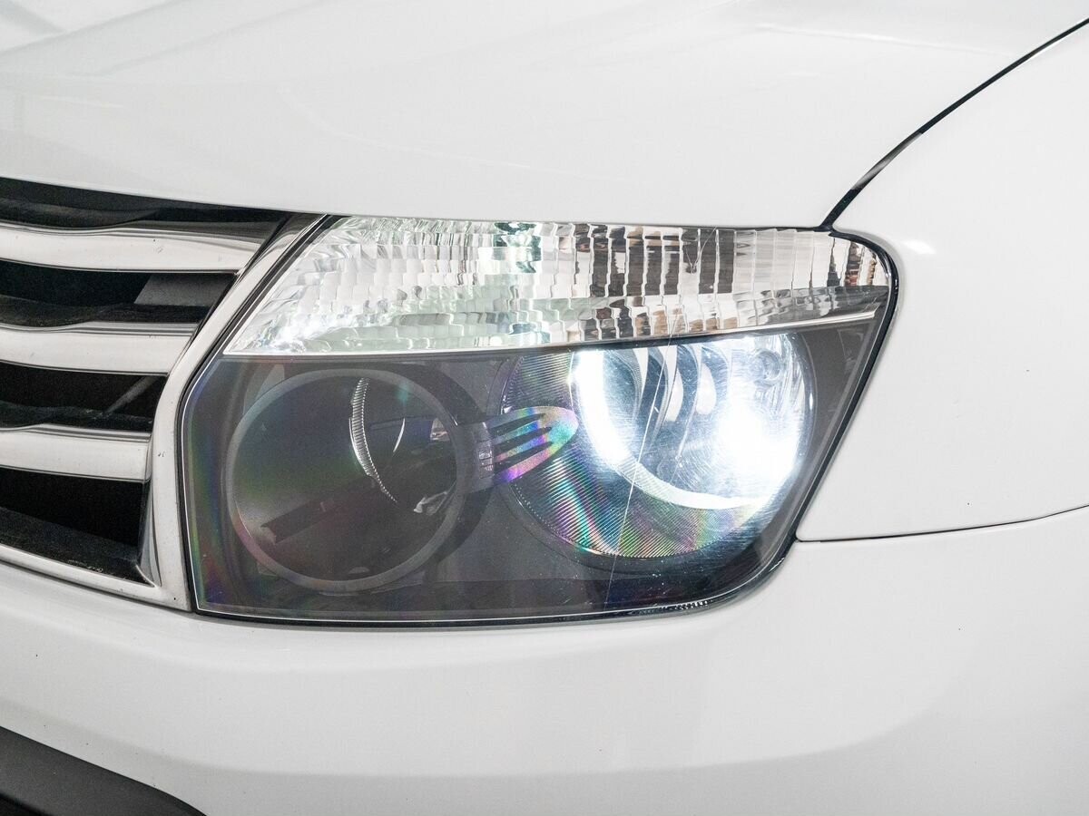 Renault Duster 2014 - фото автомобиля