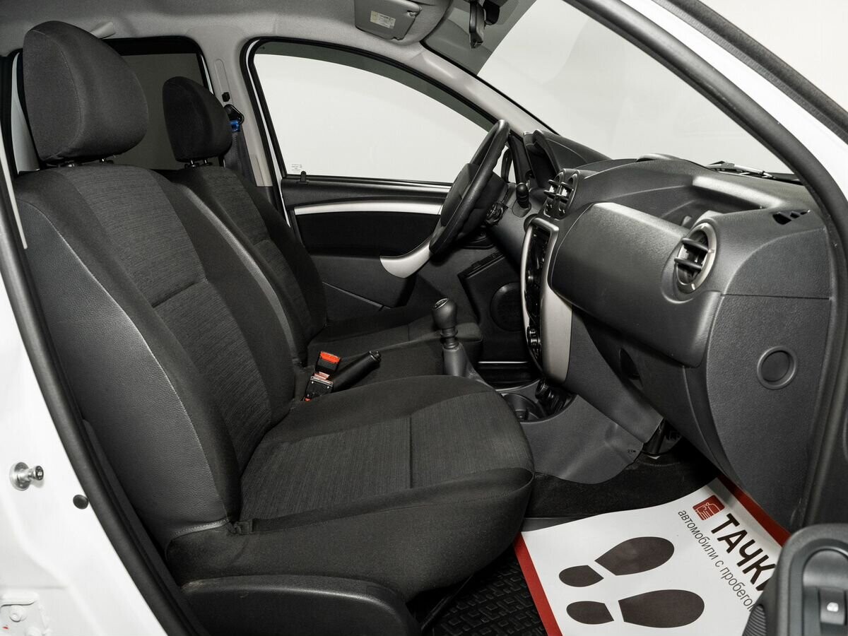 Renault Duster 2014 - фото автомобиля