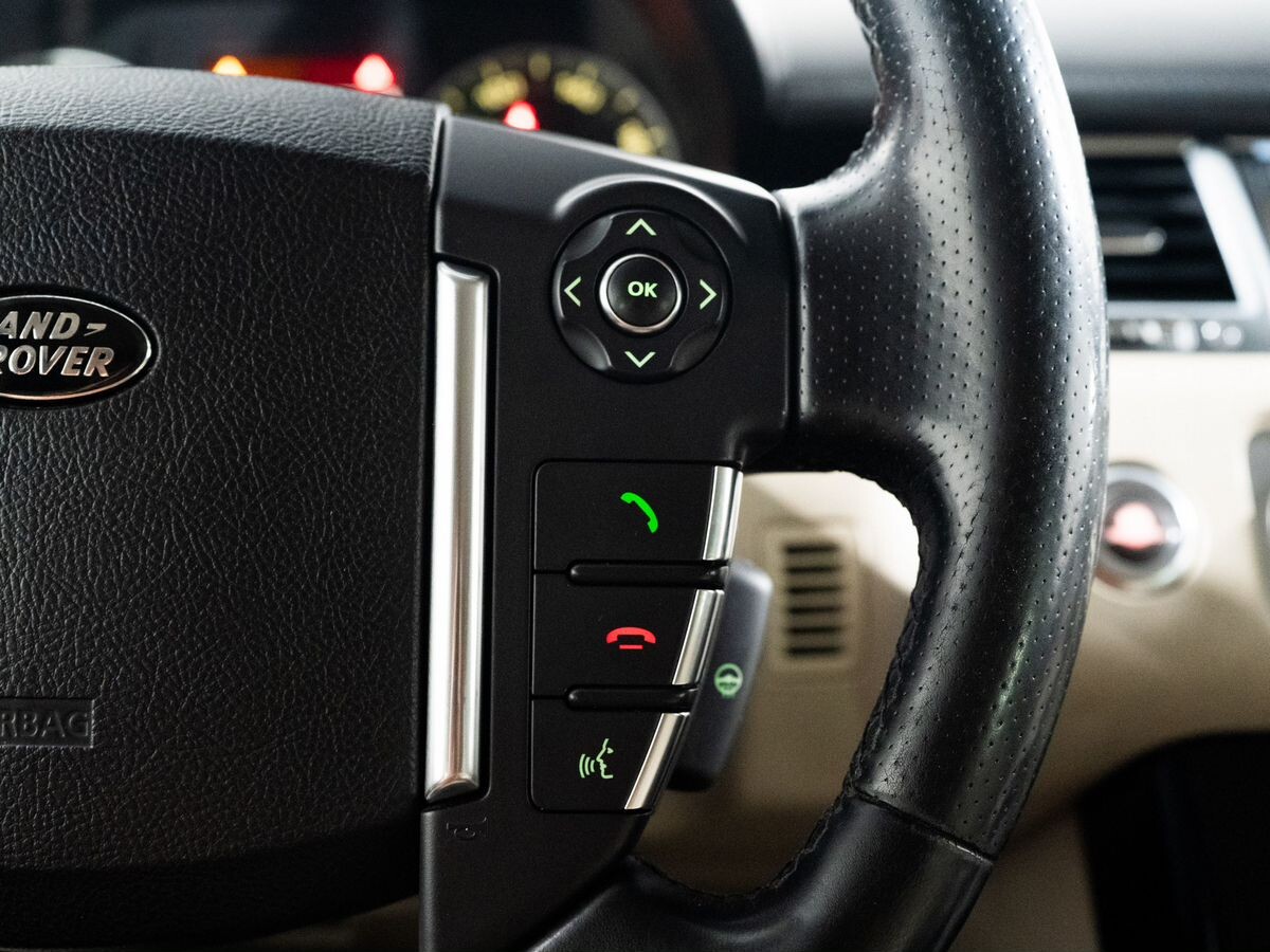 Land Rover Range Rover Sport 2011 - фото автомобиля