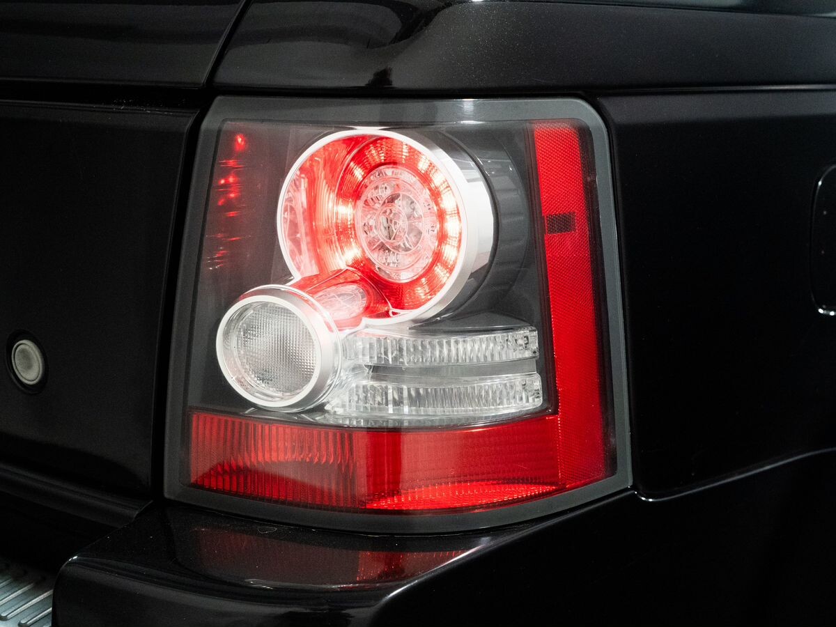 Land Rover Range Rover Sport 2011 - фото автомобиля