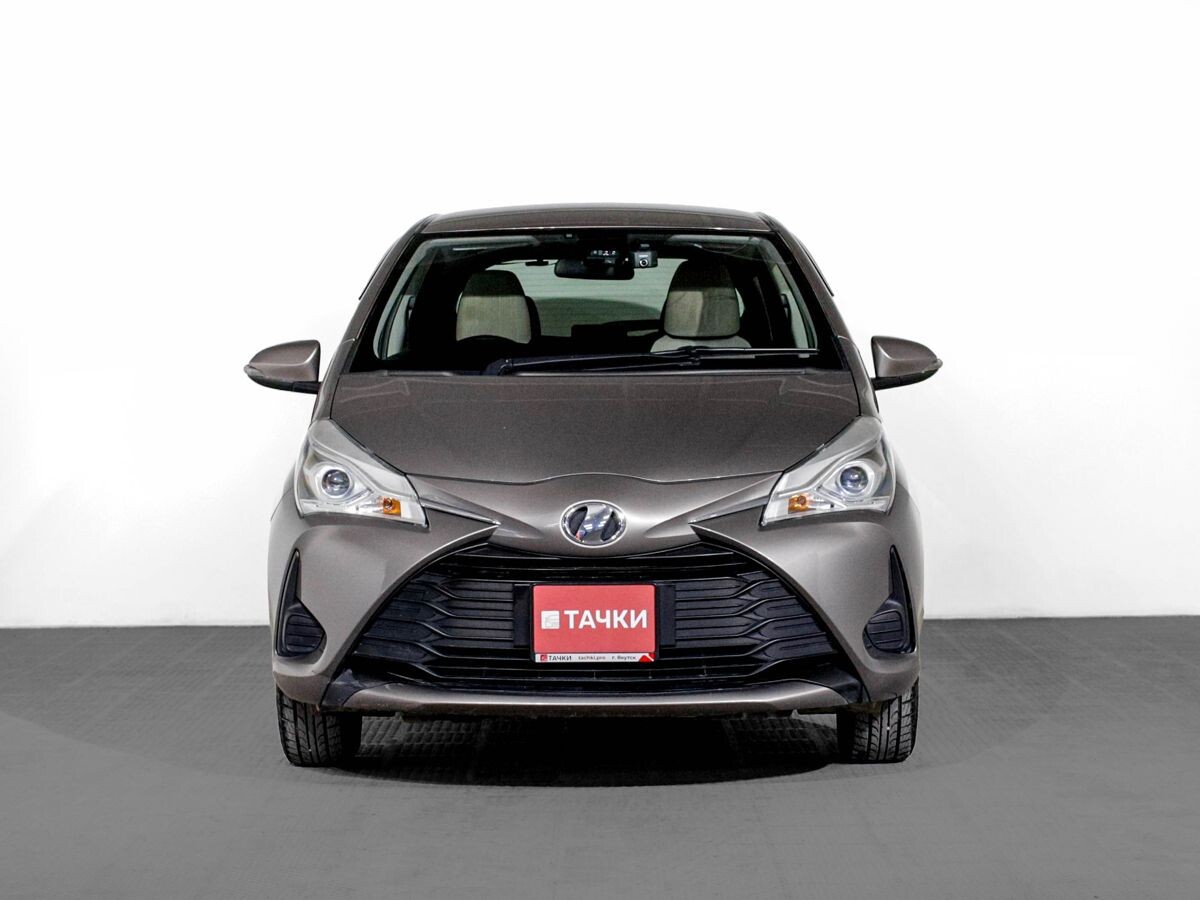 Toyota Vitz 2017 - фото автомобиля