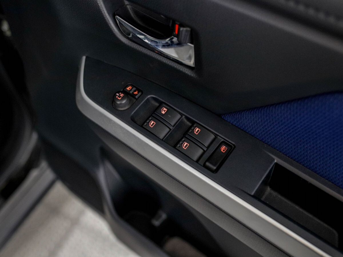 Toyota Roomy 2017 - фото автомобиля