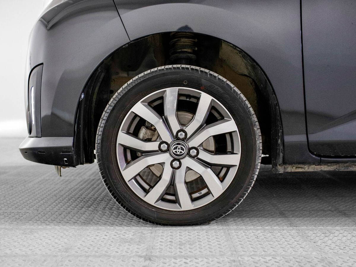 Toyota Roomy 2017 - фото автомобиля