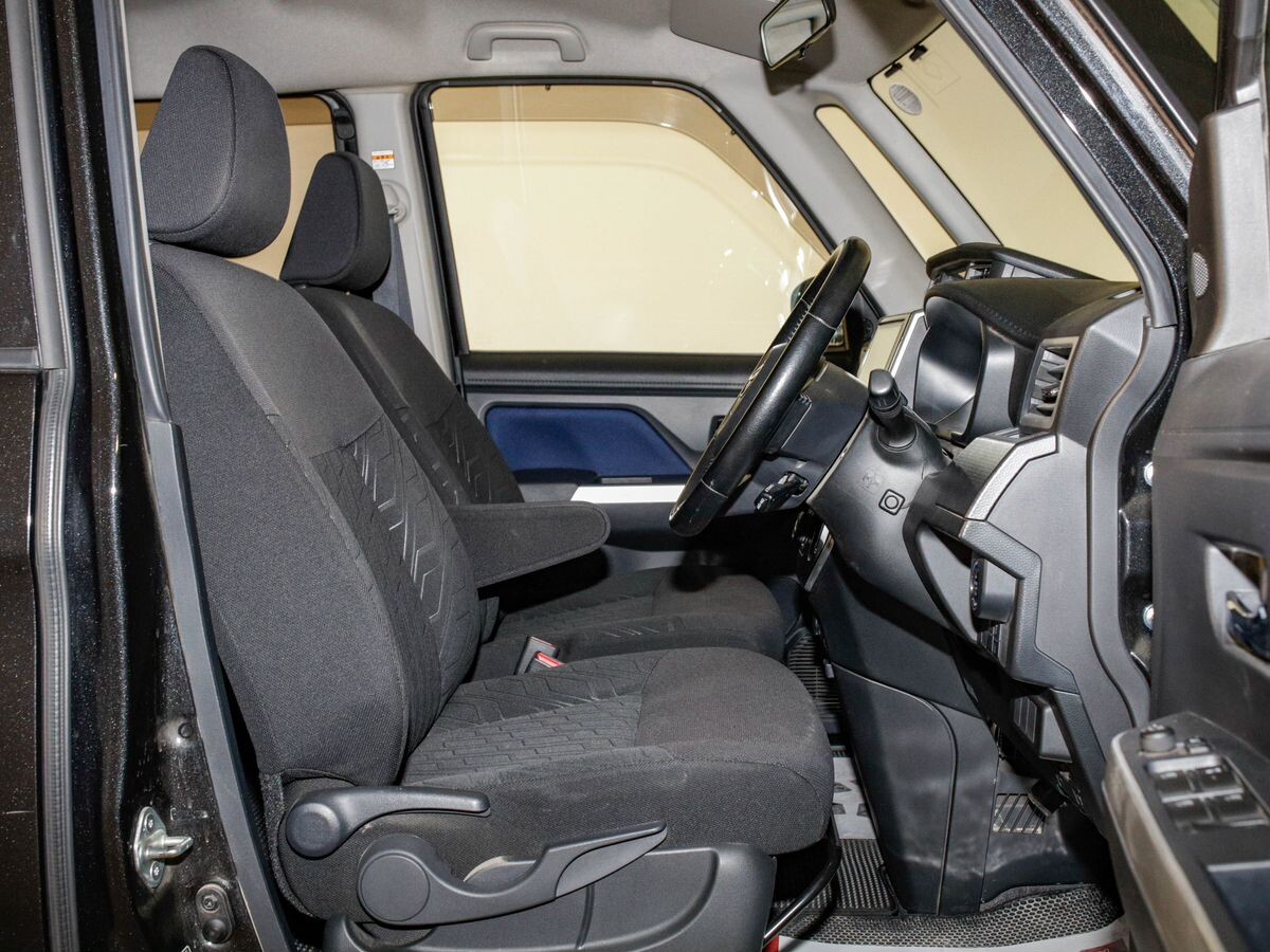 Toyota Roomy 2017 - фото автомобиля