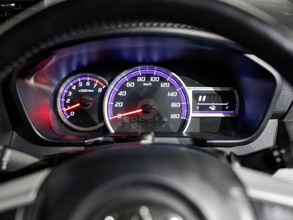 Toyota Roomy 2017 - фото автомобиля