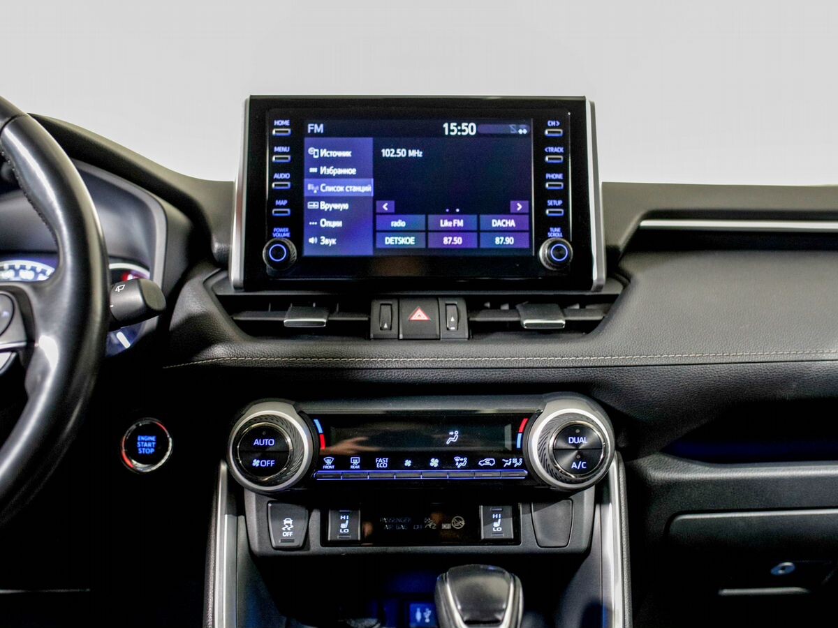 Toyota RAV4 2019 - фото автомобиля