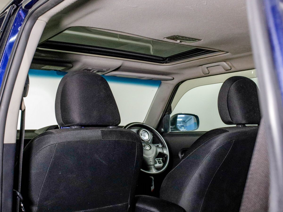 Toyota Corolla Rumion 2014 - фото автомобиля