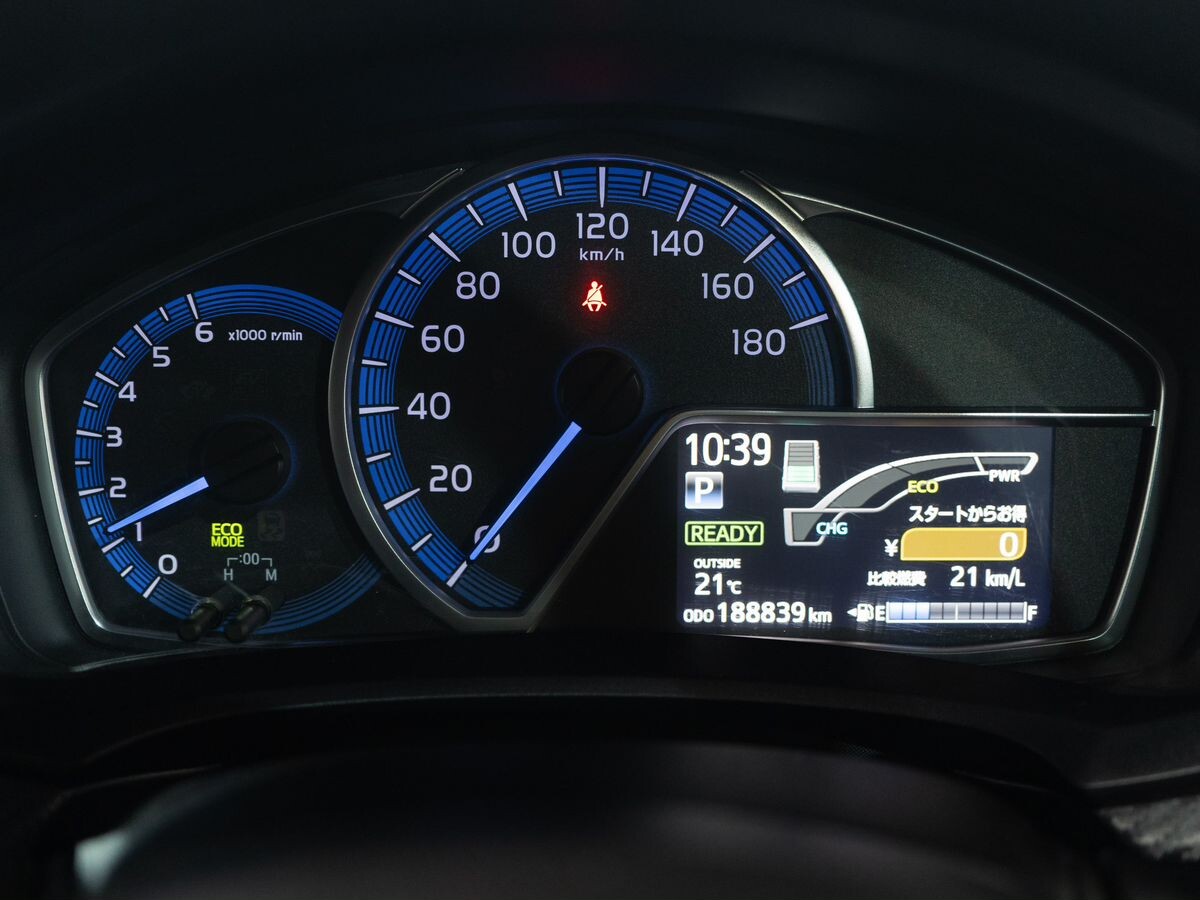 Toyota Corolla Fielder 2013 - фото автомобиля