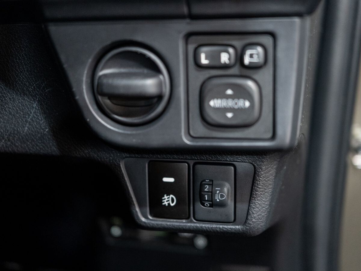 Toyota Corolla Fielder 2013 - фото автомобиля