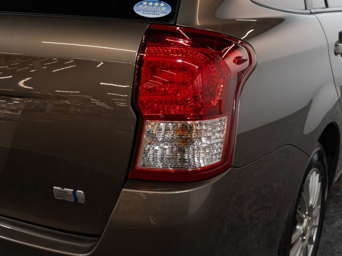 Toyota Corolla Fielder 2013 - фото автомобиля