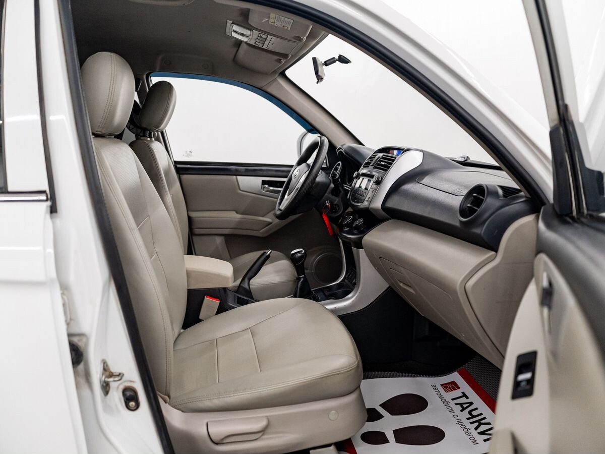 Lifan X60 2013 - фото автомобиля