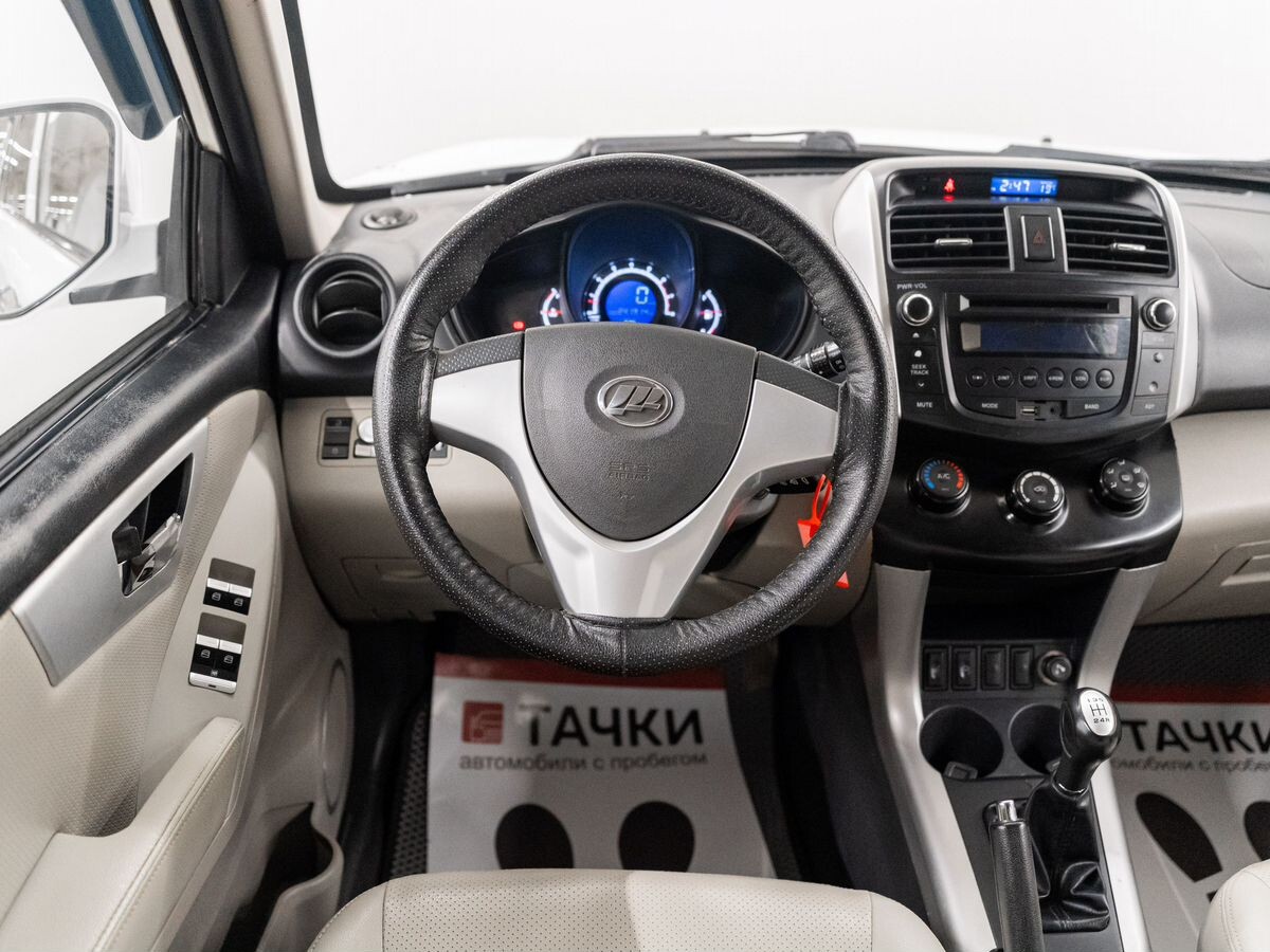 Lifan X60 2013 - фото автомобиля