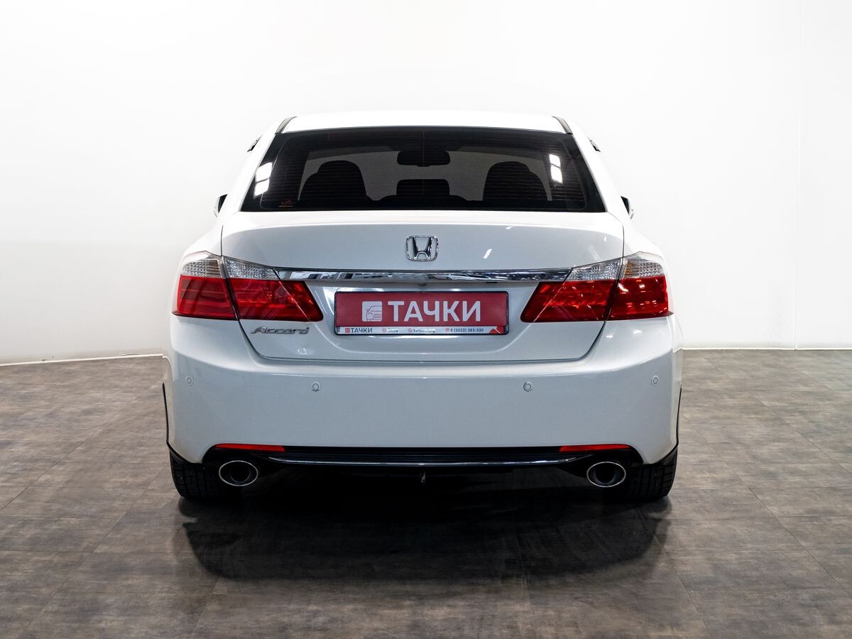 Honda Accord 2013 - фото автомобиля