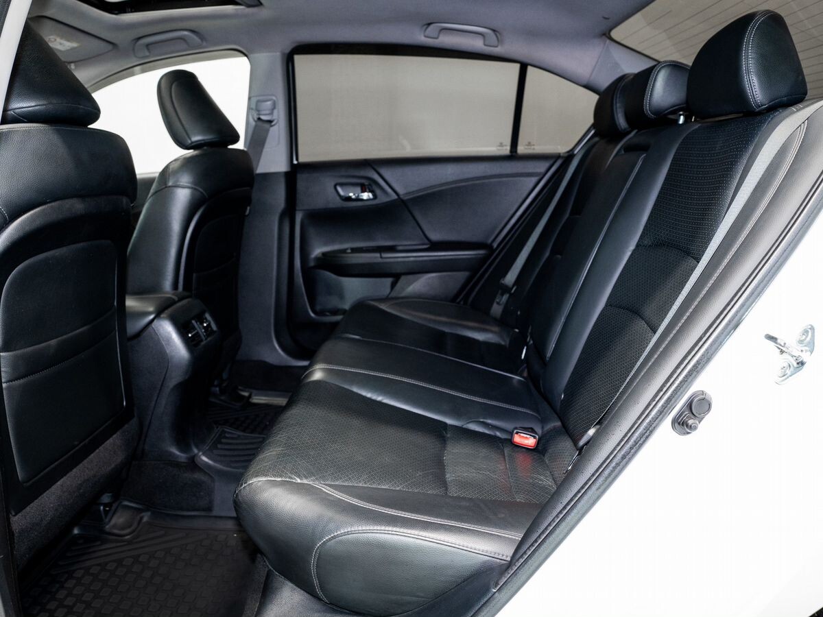 Honda Accord 2013 - фото автомобиля