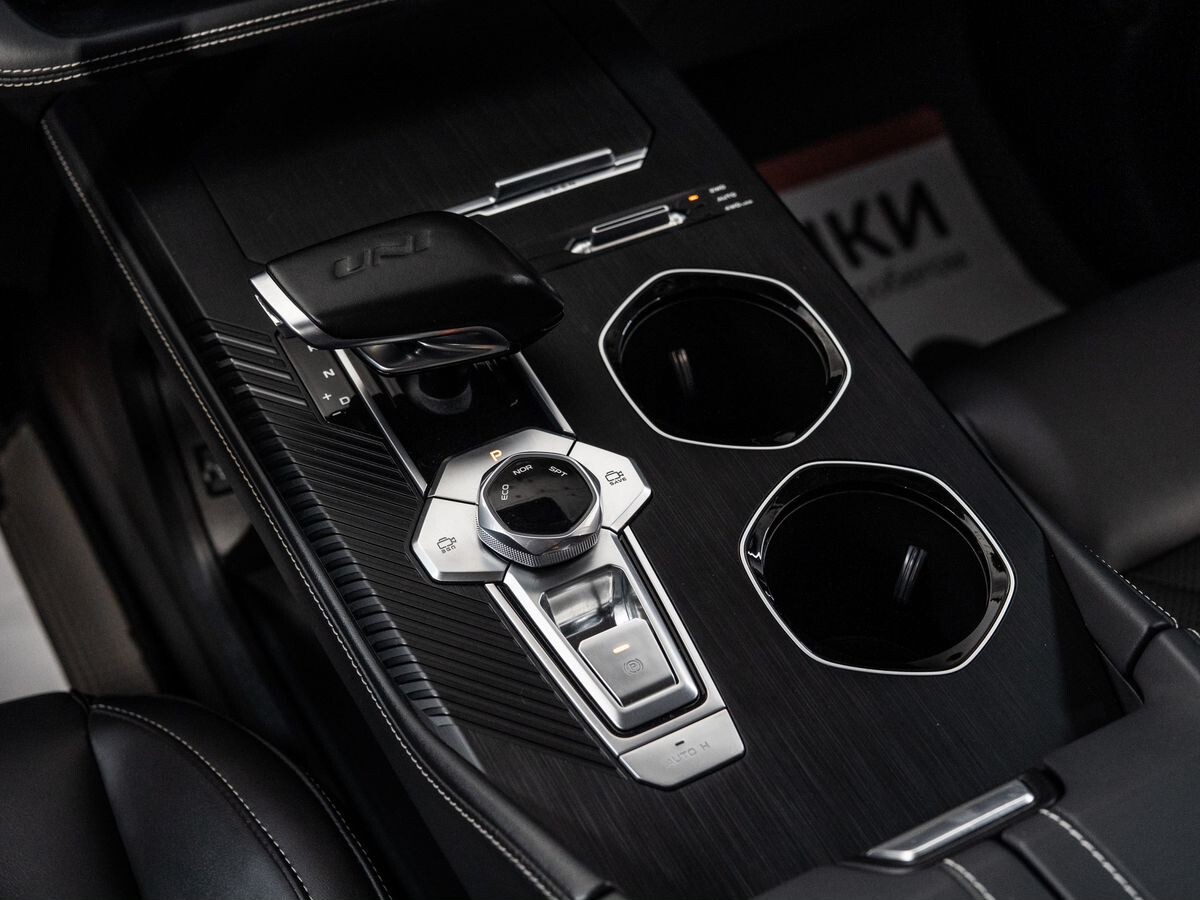 Changan UNI-K 2023 - фото автомобиля