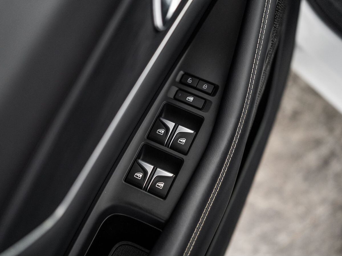 Changan UNI-K 2023 - фото автомобиля