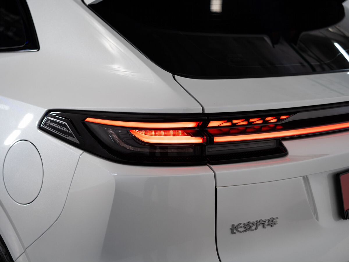 Changan UNI-K 2023 - фото автомобиля