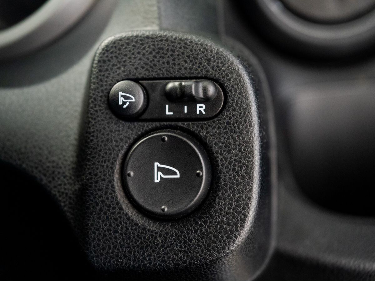 Honda Fit 2010 - фото автомобиля