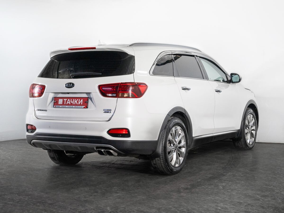 Kia Sorento 2018 - фото автомобиля
