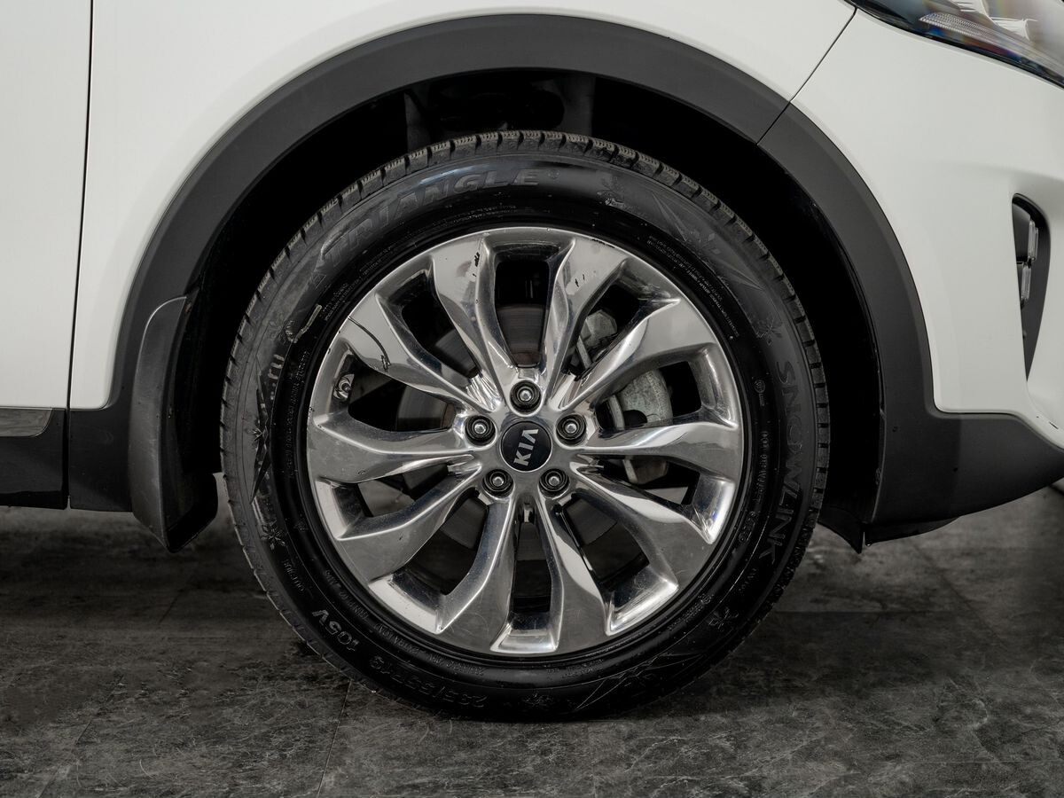 Kia Sorento 2018 - фото автомобиля