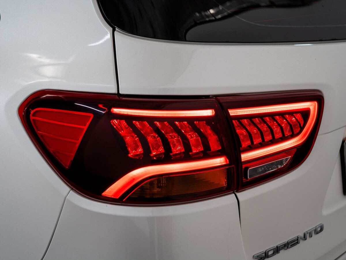 Kia Sorento 2018 - фото автомобиля