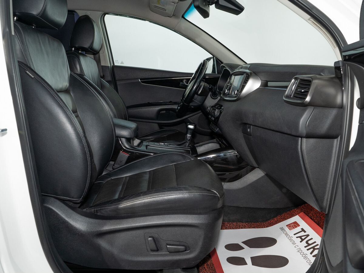 Kia Sorento 2018 - фото автомобиля