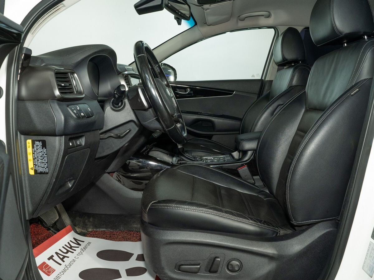 Kia Sorento 2018 - фото автомобиля