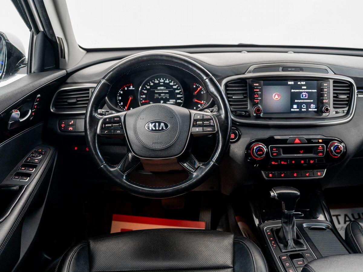 Kia Sorento 2018 - фото автомобиля