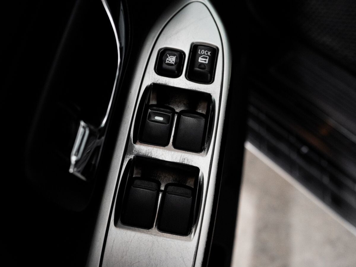 Mitsubishi Pajero 2012 - фото автомобиля