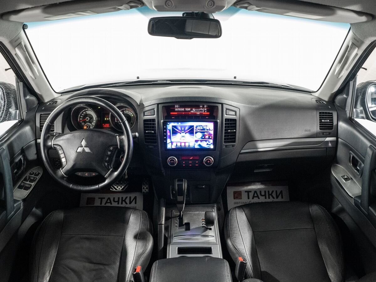 Mitsubishi Pajero 2012 - фото автомобиля