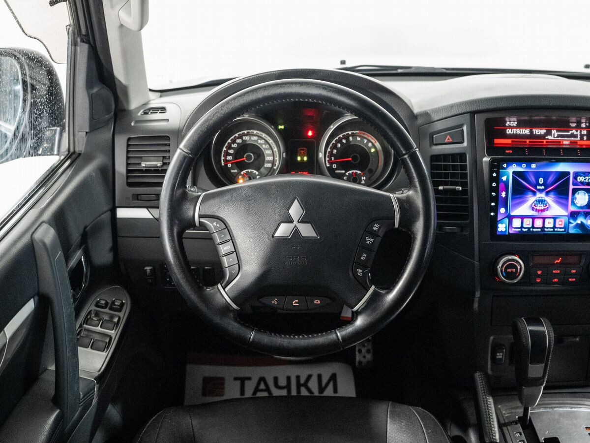 Mitsubishi Pajero 2012 - фото автомобиля