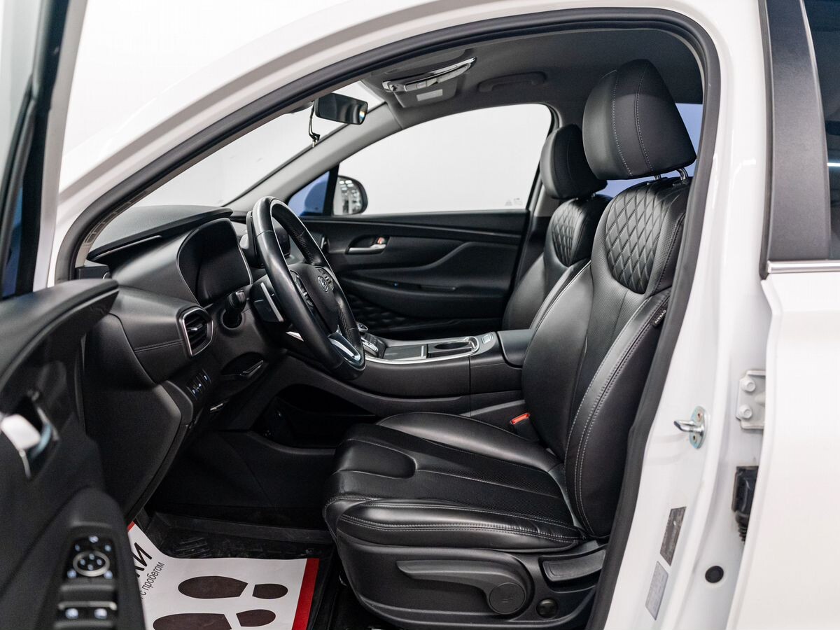 Hyundai Santa Fe 2020 - фото автомобиля