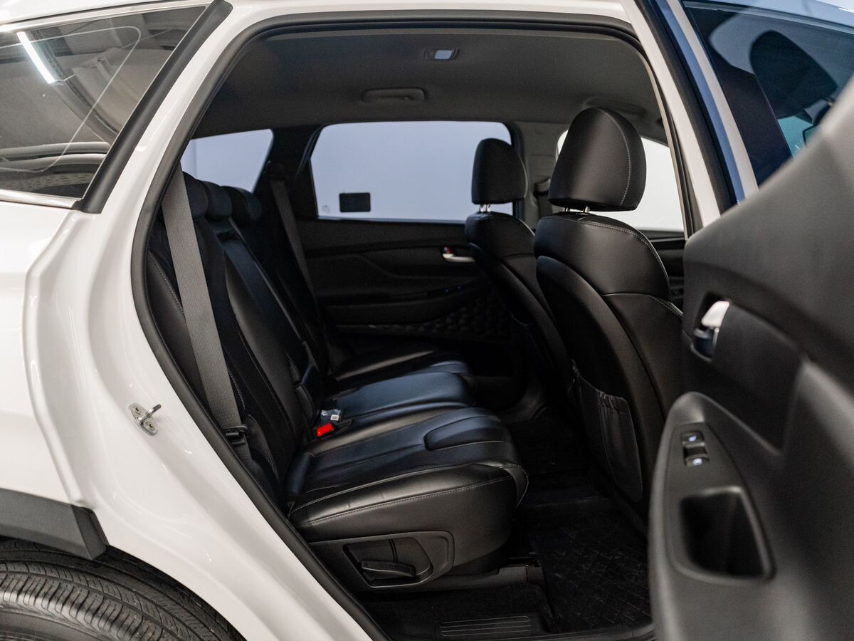 Hyundai Santa Fe 2020 - фото автомобиля