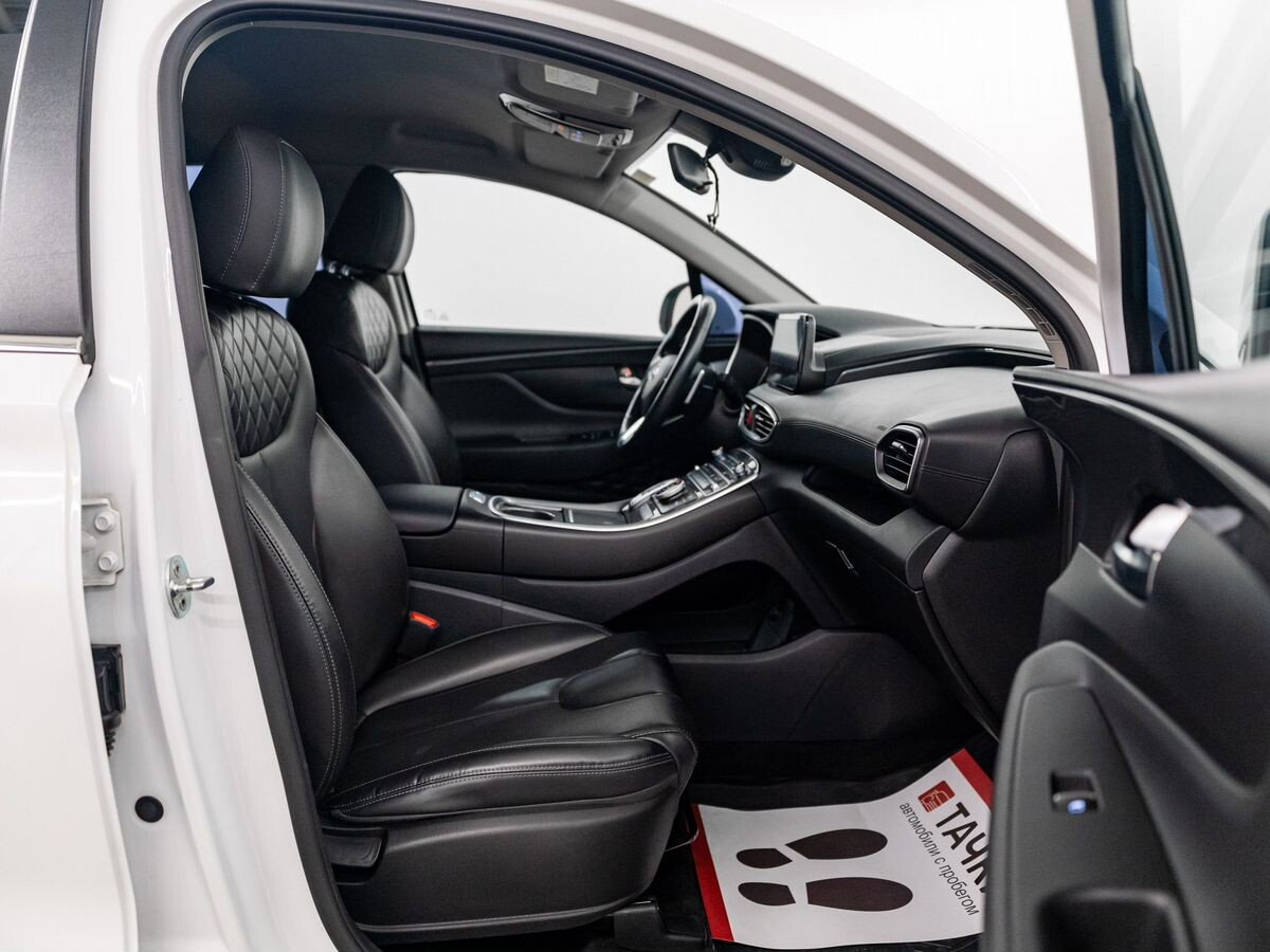 Hyundai Santa Fe 2020 - фото автомобиля