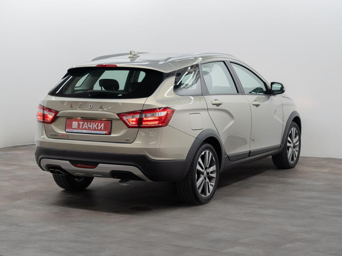 Лада Веста Кросс 2019 - фото автомобиля