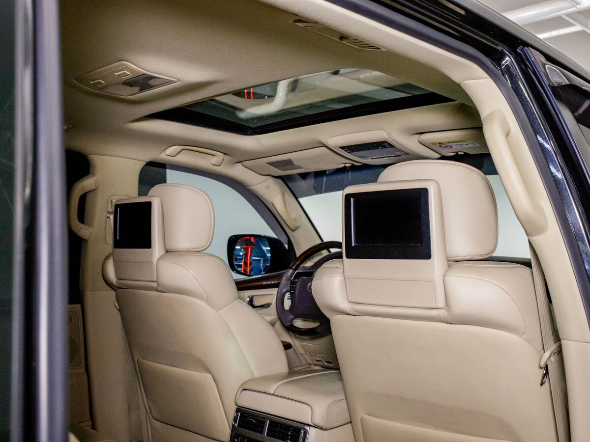 Lexus LX570 2015 - фото автомобиля