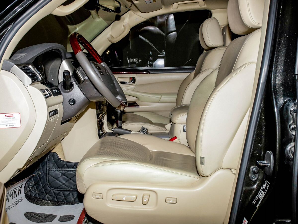 Lexus LX570 2015 - фото автомобиля