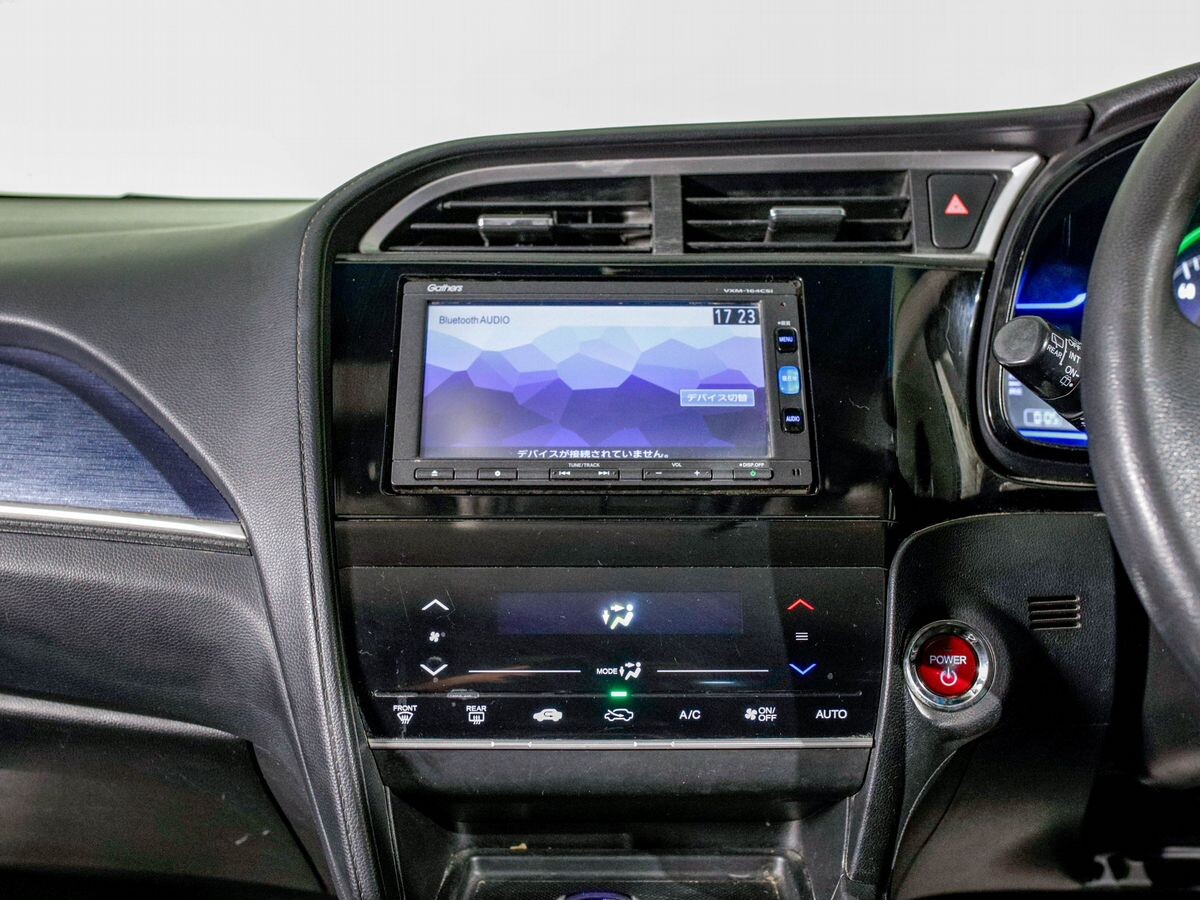 Honda Shuttle 2015 - фото автомобиля