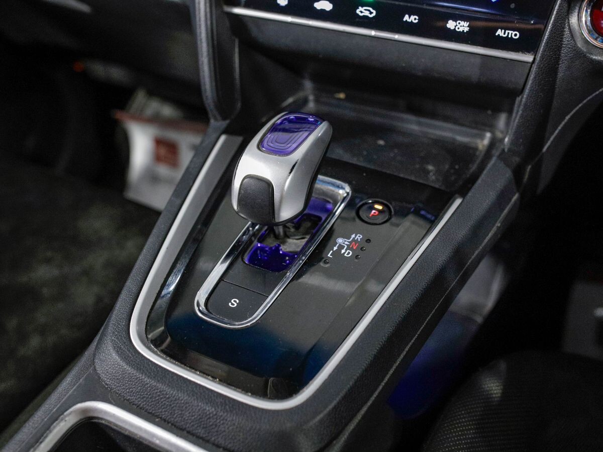 Honda Shuttle 2015 - фото автомобиля